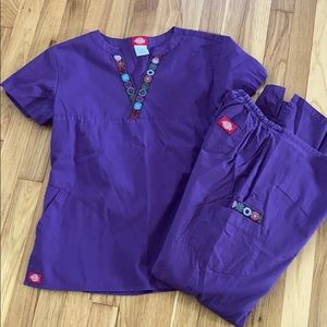 Dickies Scrubs